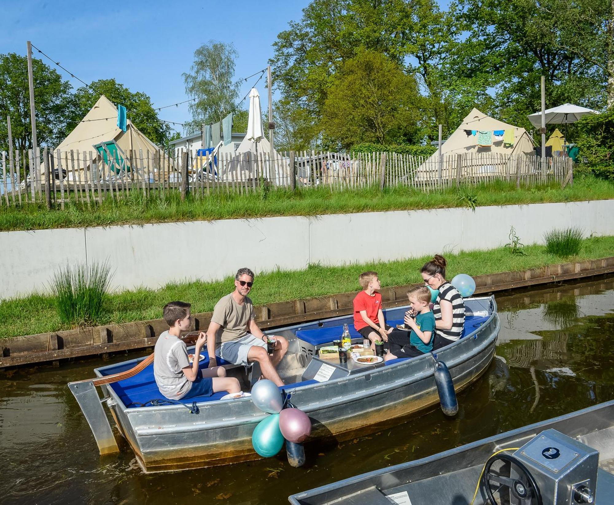 Vakantiepark Mölke Zuna Bagian luar foto